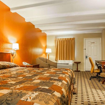 Rodeway Inn Nashville Airport Eksteriør bilde